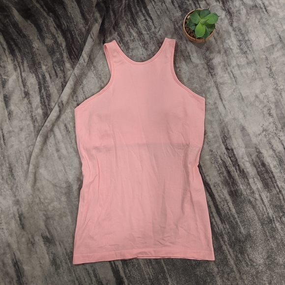 lululemon athletica Tops - 💗Pink Lululemon workout tank💗